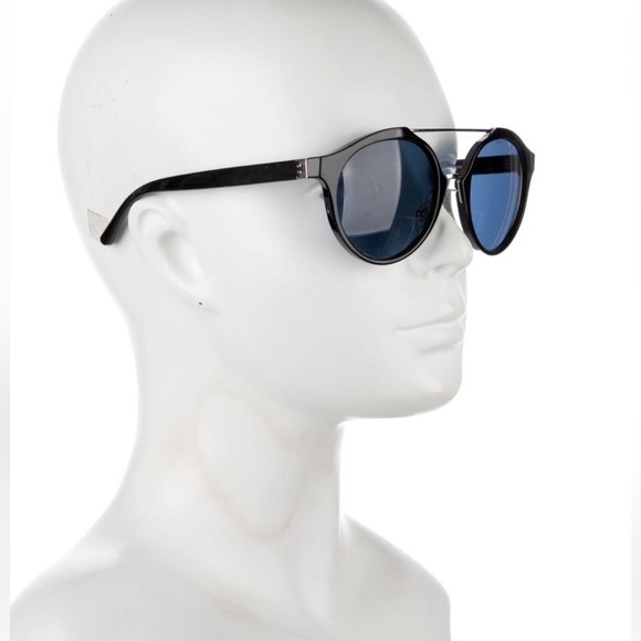 TORY BURCH Round Sunglasses Women’s 0TY9048 Black / Blue Tinted Tortoiseshell - Picture 1 of 8